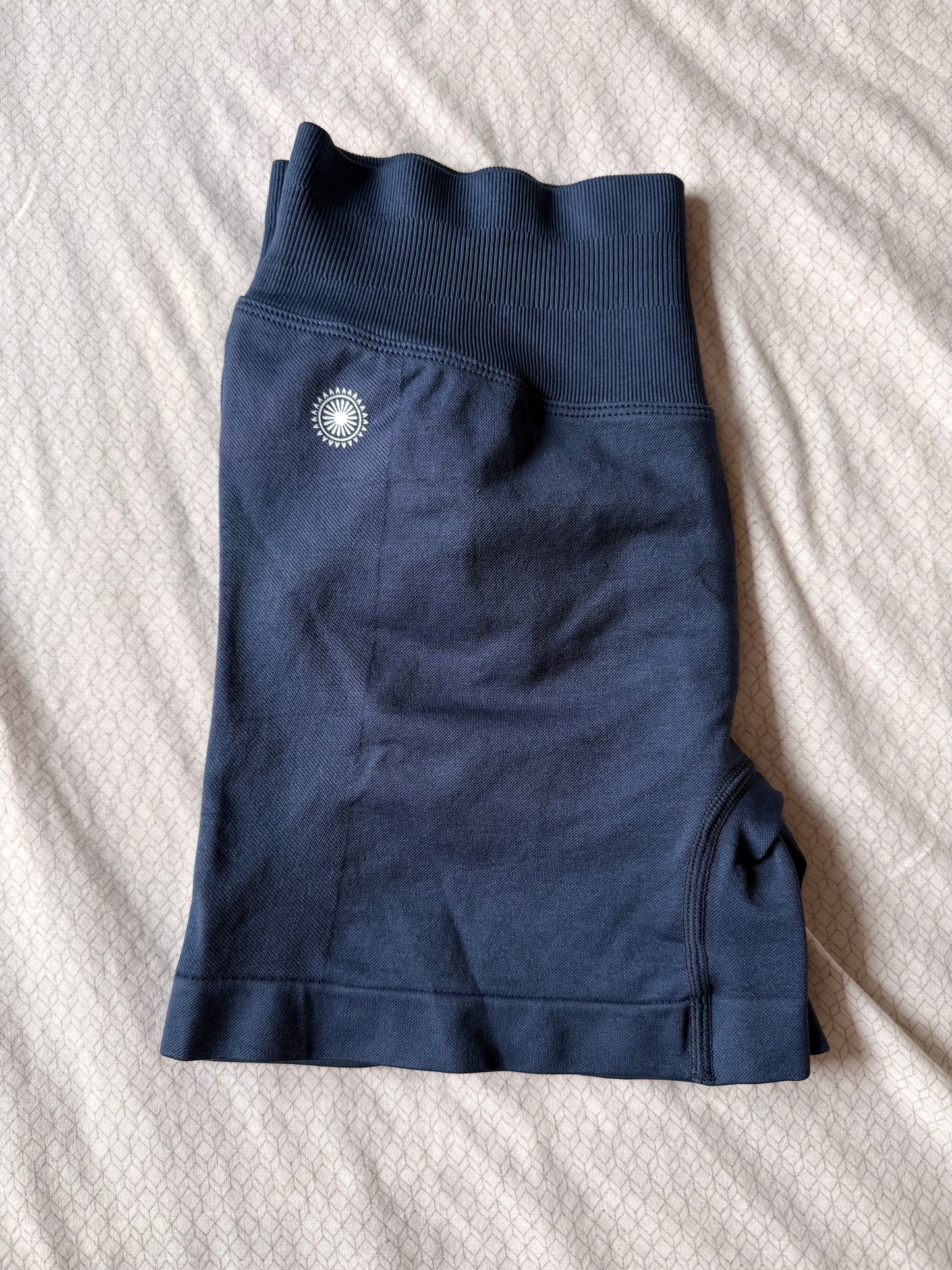 Short Luna